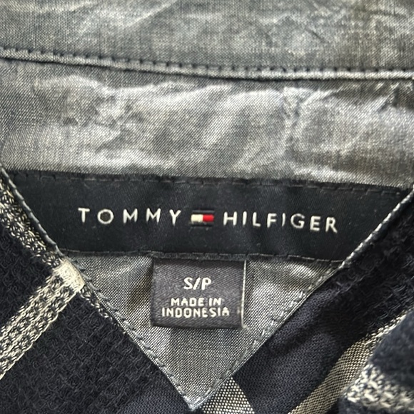 Nice button down - Picture 2 of 2